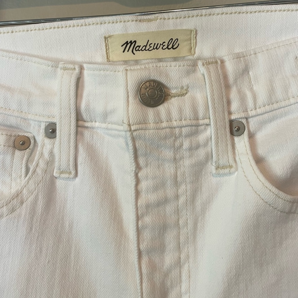 Madewell Classic Straight Jeans. Cropped. White